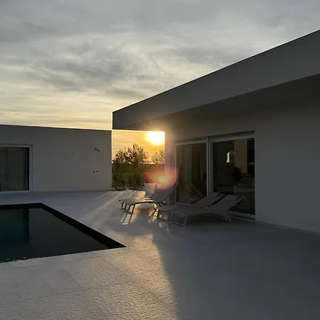 Polima Vikendica Policnik